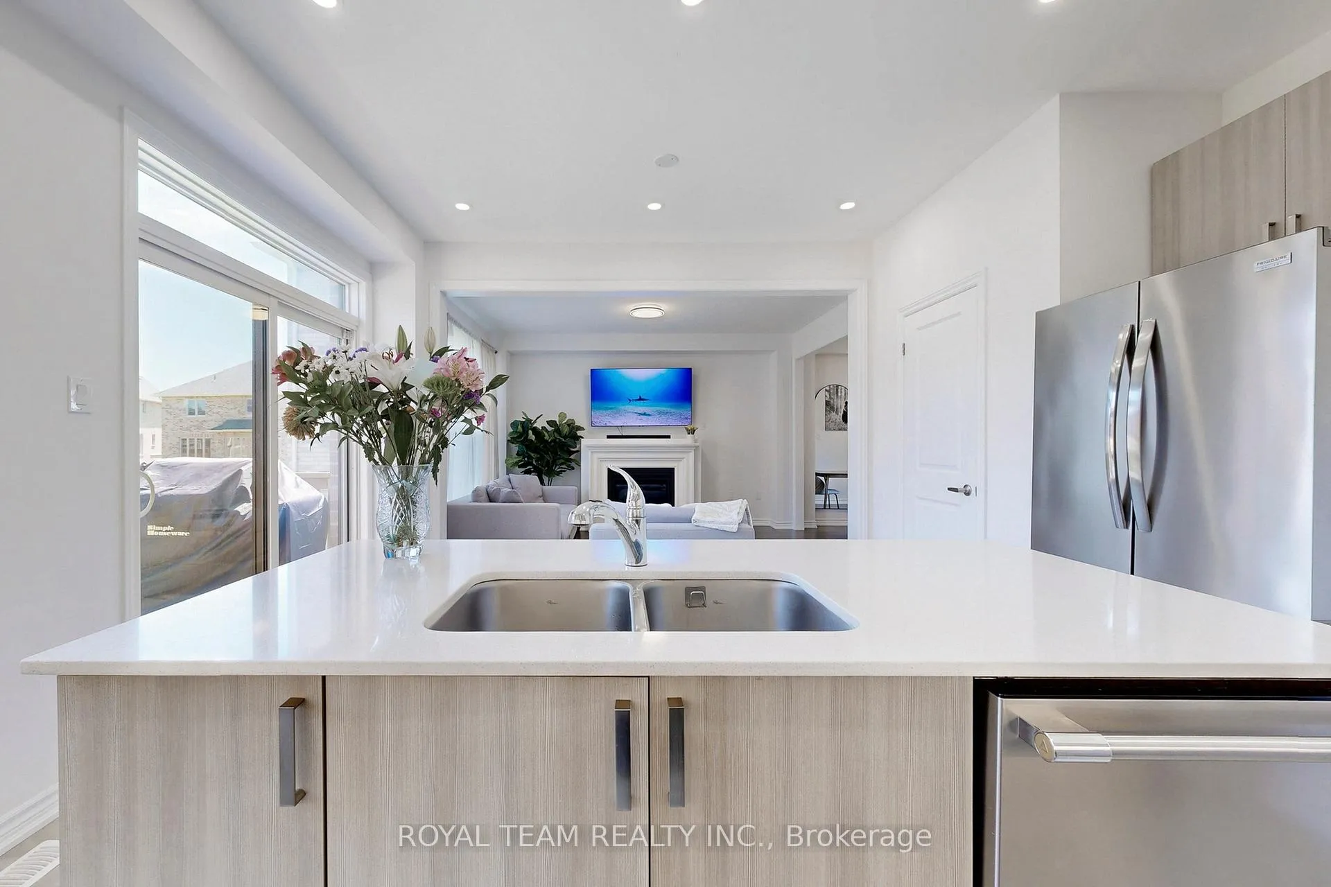 Photo 18 of 46 Ainslie Hill Crescent, Georgina, Sutton & Jackson's Point — HOMEH