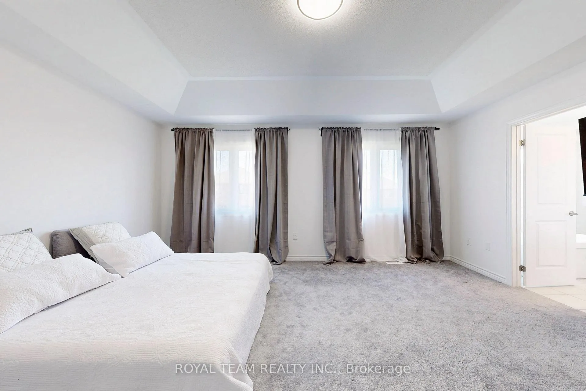 Photo 24 of 46 Ainslie Hill Crescent, Georgina, Sutton & Jackson's Point — HOMEH