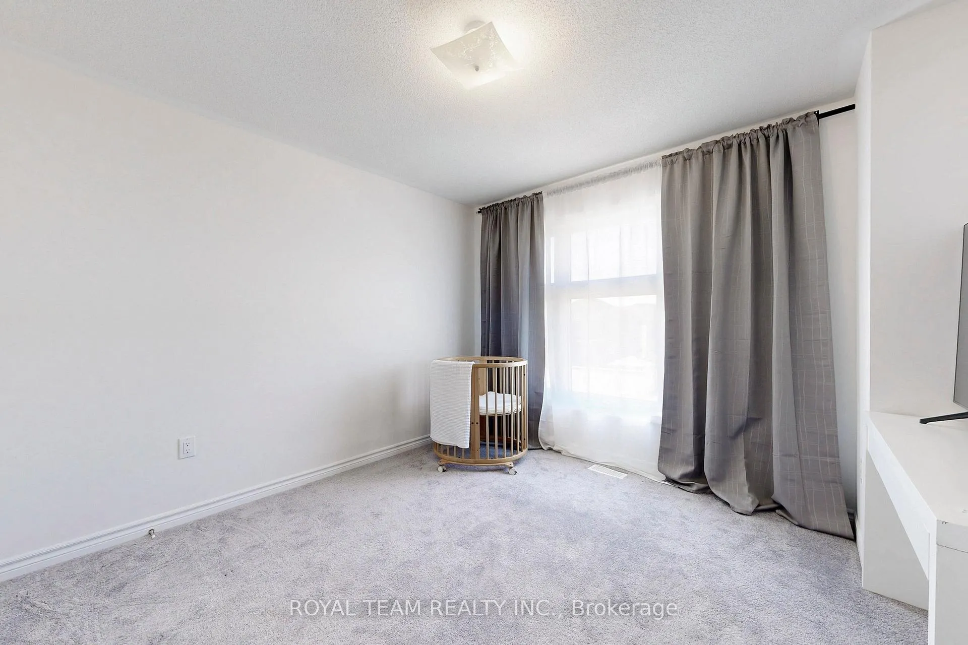 Photo 29 of 46 Ainslie Hill Crescent, Georgina, Sutton & Jackson's Point — HOMEH
