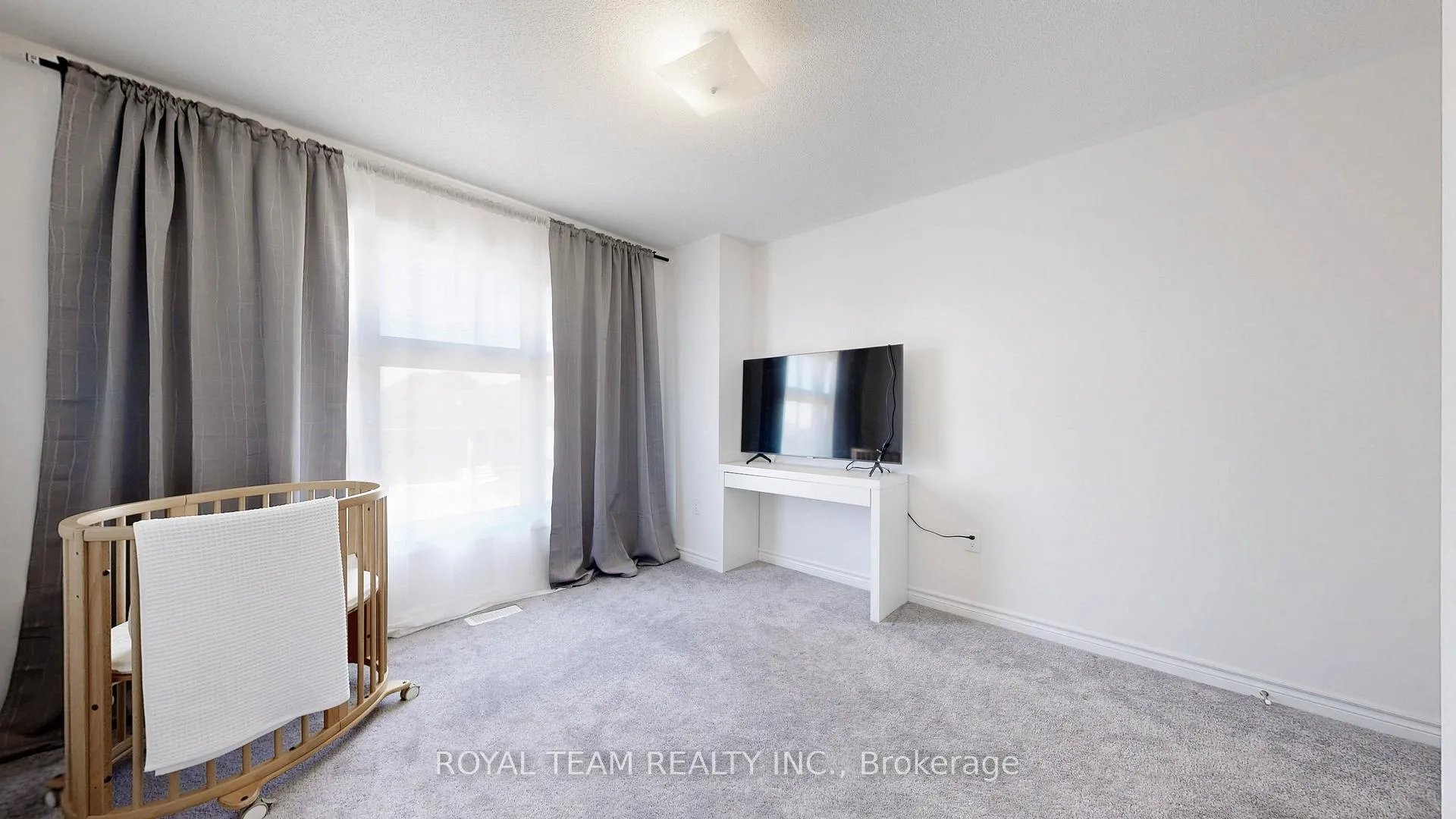Photo 31 of 46 Ainslie Hill Crescent, Georgina, Sutton & Jackson's Point — HOMEH