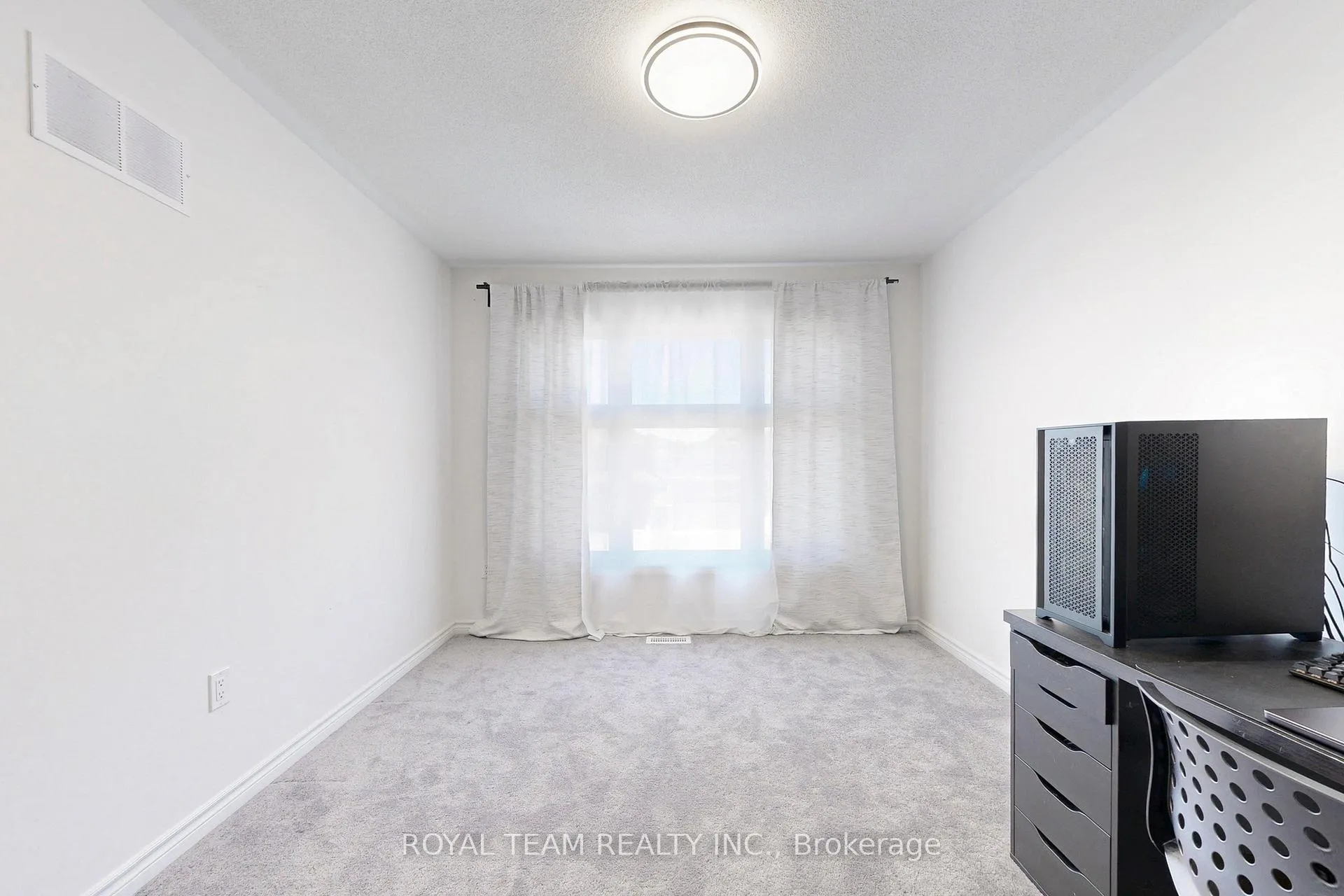 Photo 33 of 46 Ainslie Hill Crescent, Georgina, Sutton & Jackson's Point — HOMEH