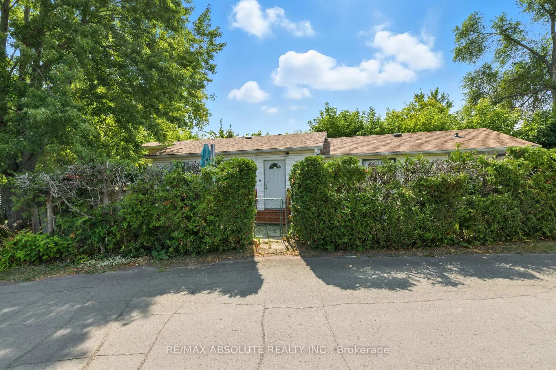 Photo 19 of 21 Bonner Street, Ottawa, Bellwood - Industrial Park — HOMEH