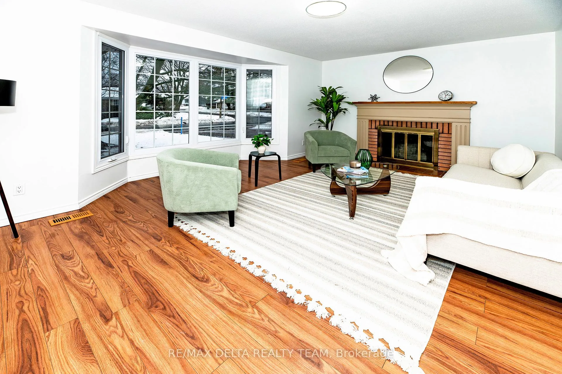 Photo 5 of 785 De Salaberry Street, Ottawa, Beacon Hill North — HOMEH
