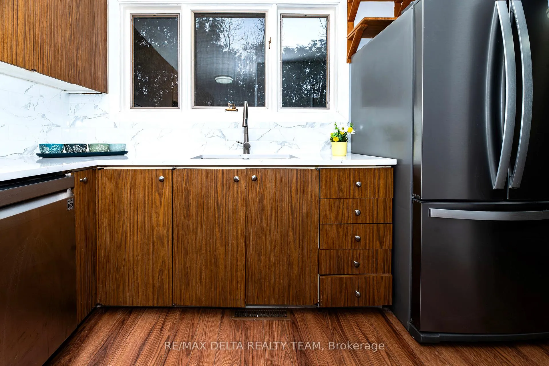 Photo 13 of 785 De Salaberry Street, Ottawa, Beacon Hill North — HOMEH