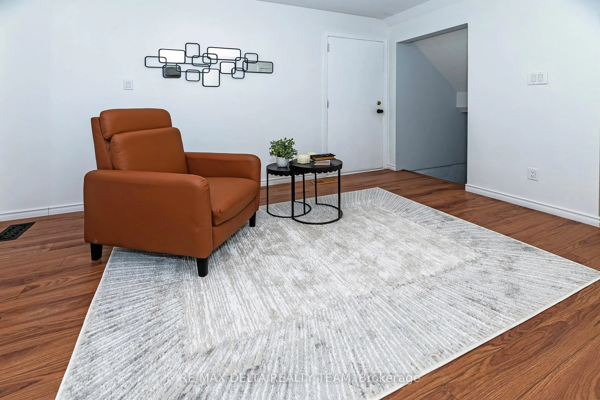 Photo 15 of 785 De Salaberry Street, Ottawa, Beacon Hill North — HOMEH