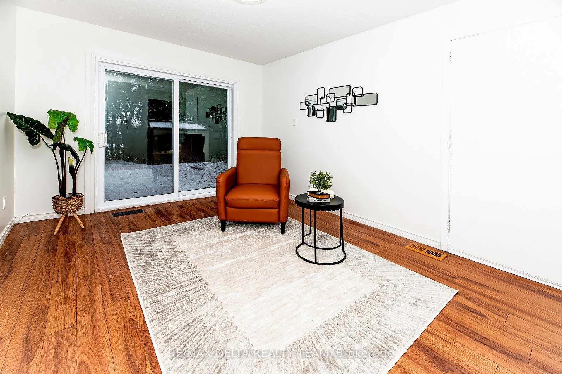 Photo 16 of 785 De Salaberry Street, Ottawa, Beacon Hill North — HOMEH