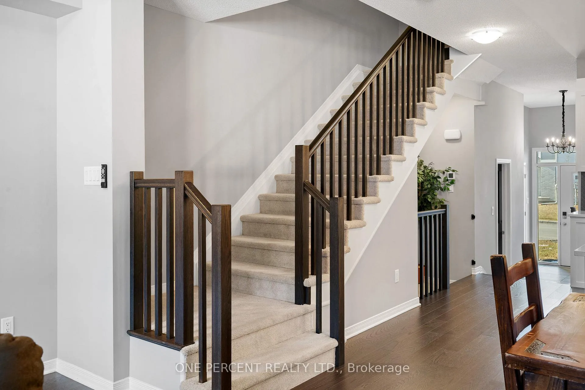 Photo 17 of 910 Paseana Place, Ottawa, Kanata - Emerald Meadows/Trailwest — HOMEH