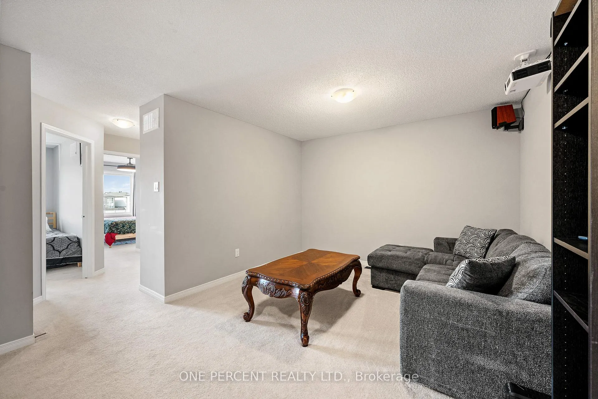 Photo 24 of 910 Paseana Place, Ottawa, Kanata - Emerald Meadows/Trailwest — HOMEH