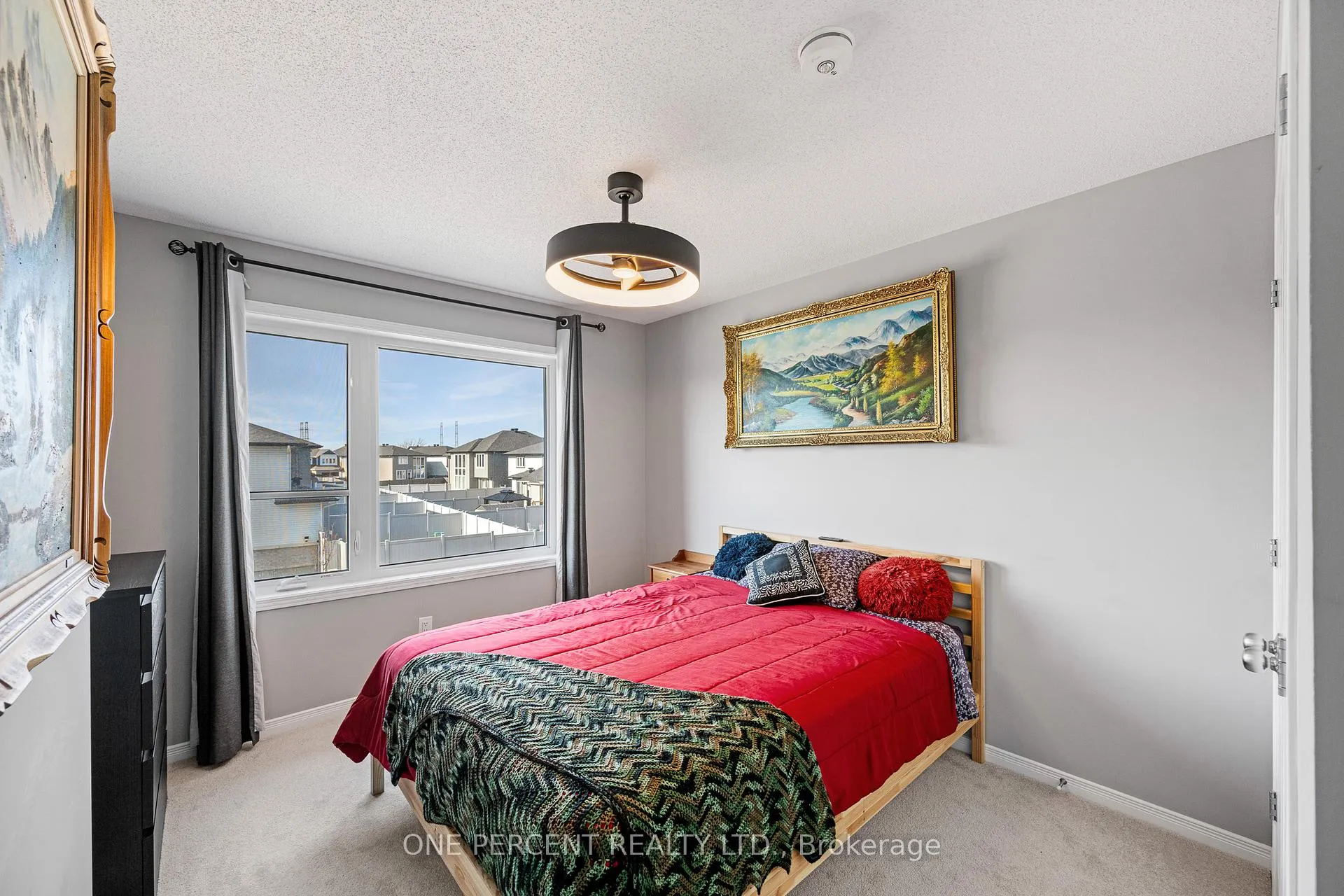 Photo 27 of 910 Paseana Place, Ottawa, Kanata - Emerald Meadows/Trailwest — HOMEH