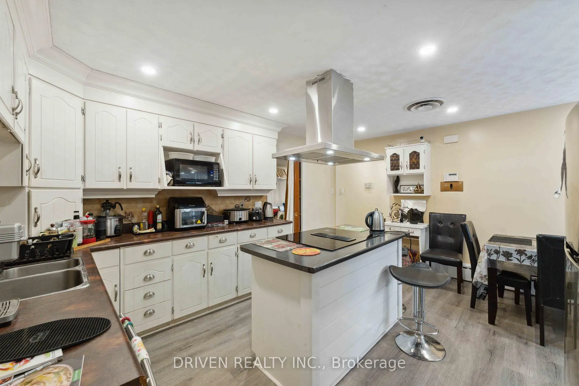 Photo 17 of 1266 Walkley Road, Ottawa, Ellwood — HOMEH