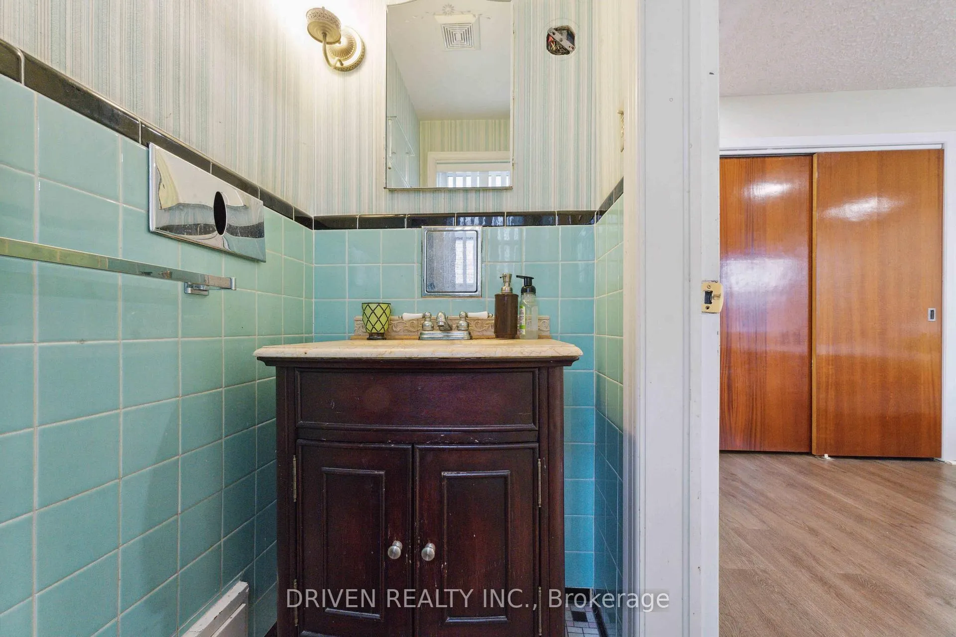 Photo 18 of 1266 Walkley Road, Ottawa, Ellwood — HOMEH