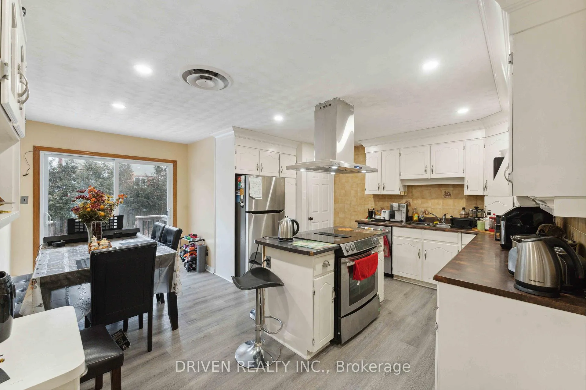 Photo 19 of 1266 Walkley Road, Ottawa, Ellwood — HOMEH