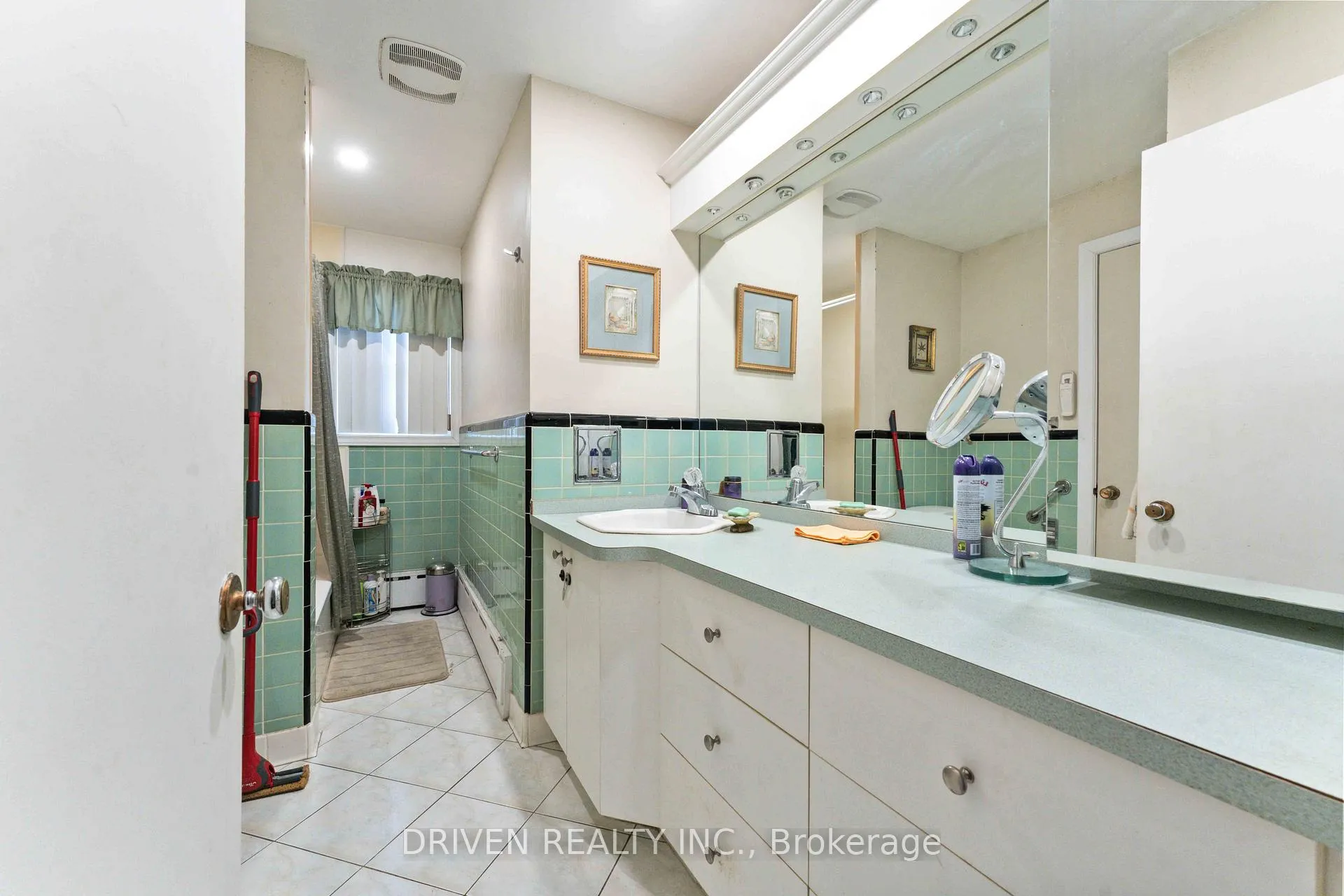 Photo 20 of 1266 Walkley Road, Ottawa, Ellwood — HOMEH