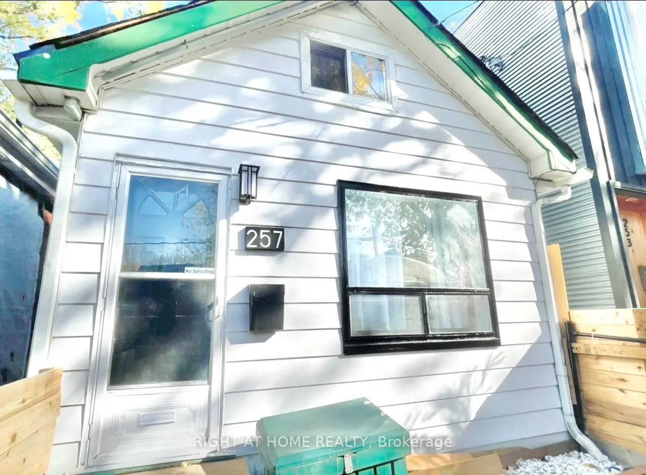 Photo 1 of 257 Craven Road, Toronto, Greenwood-Coxwell — HOMEH
