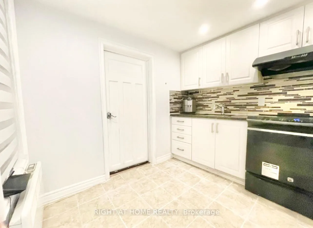 Photo 2 of 257 Craven Road, Toronto, Greenwood-Coxwell — HOMEH