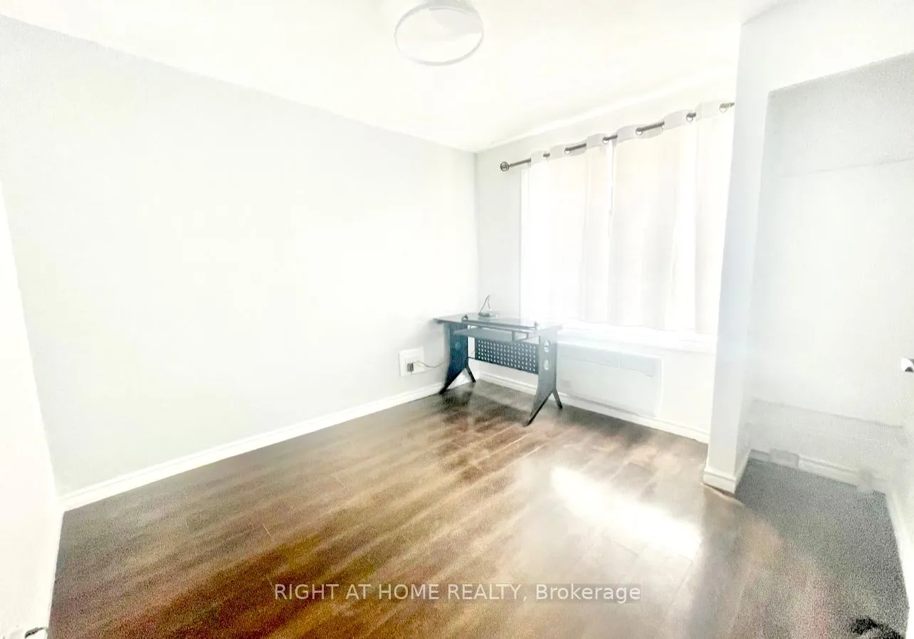 Photo 5 of 257 Craven Road, Toronto, Greenwood-Coxwell — HOMEH