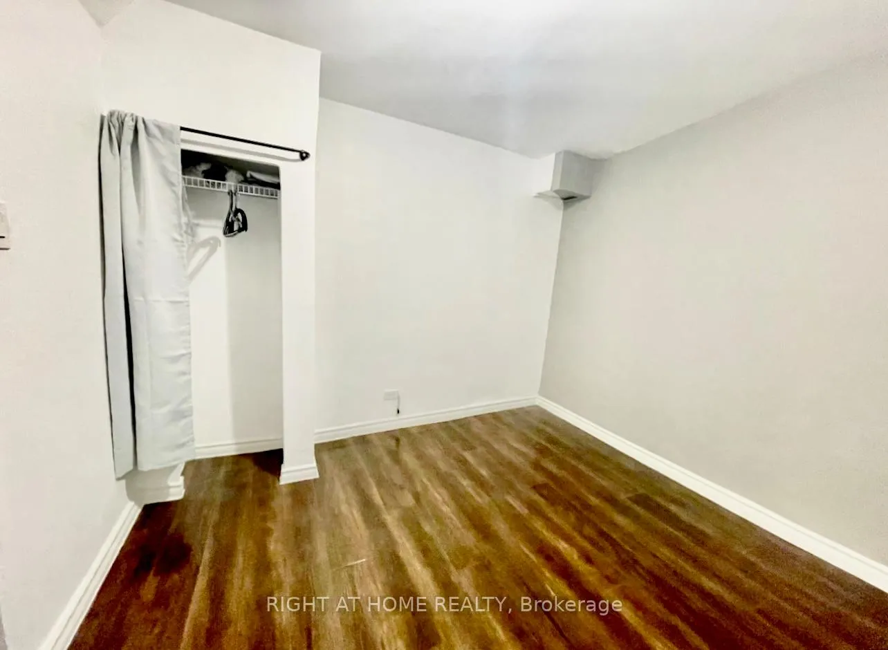 Photo 10 of 257 Craven Road, Toronto, Greenwood-Coxwell — HOMEH