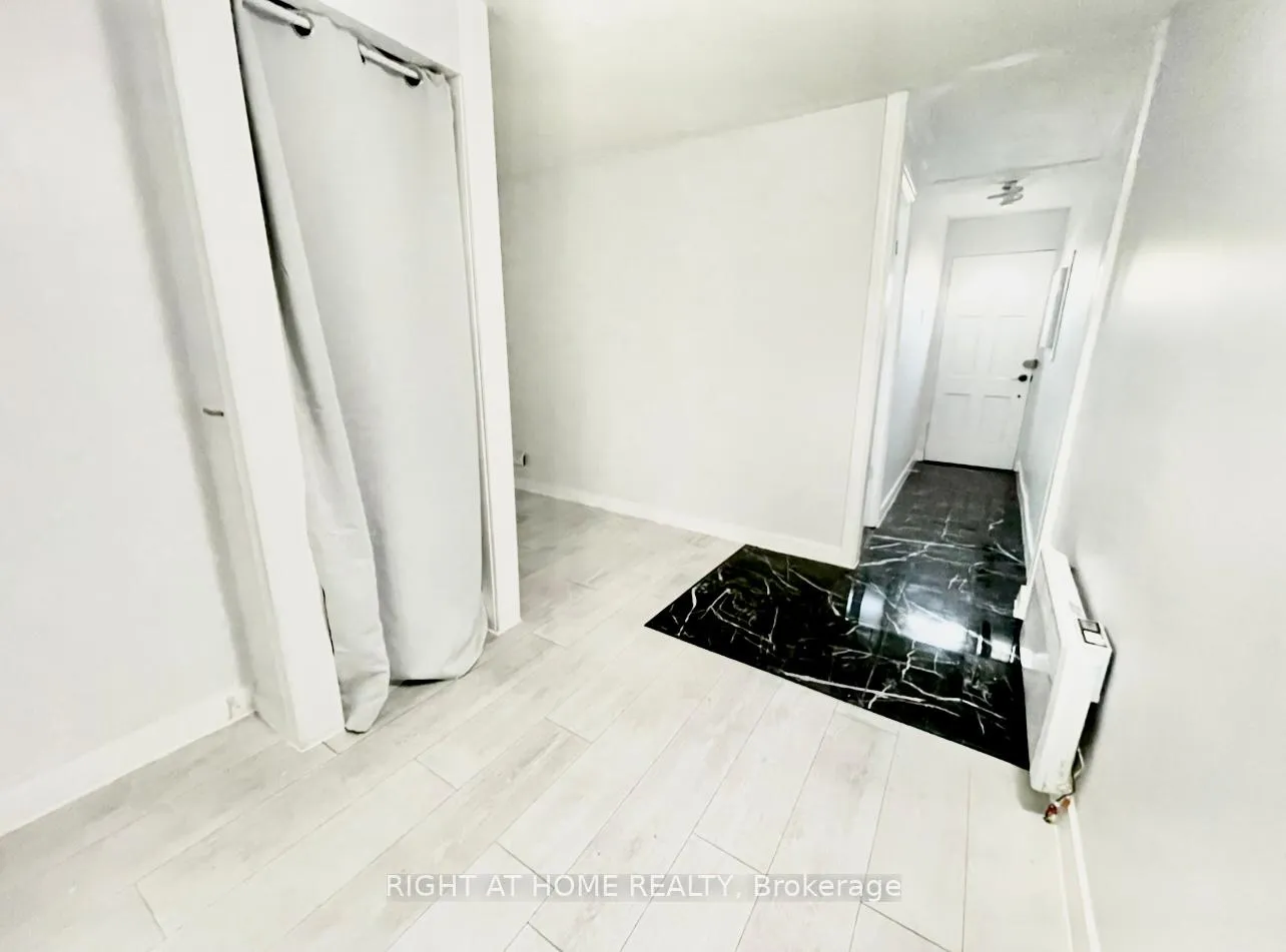 Photo 13 of 257 Craven Road, Toronto, Greenwood-Coxwell — HOMEH
