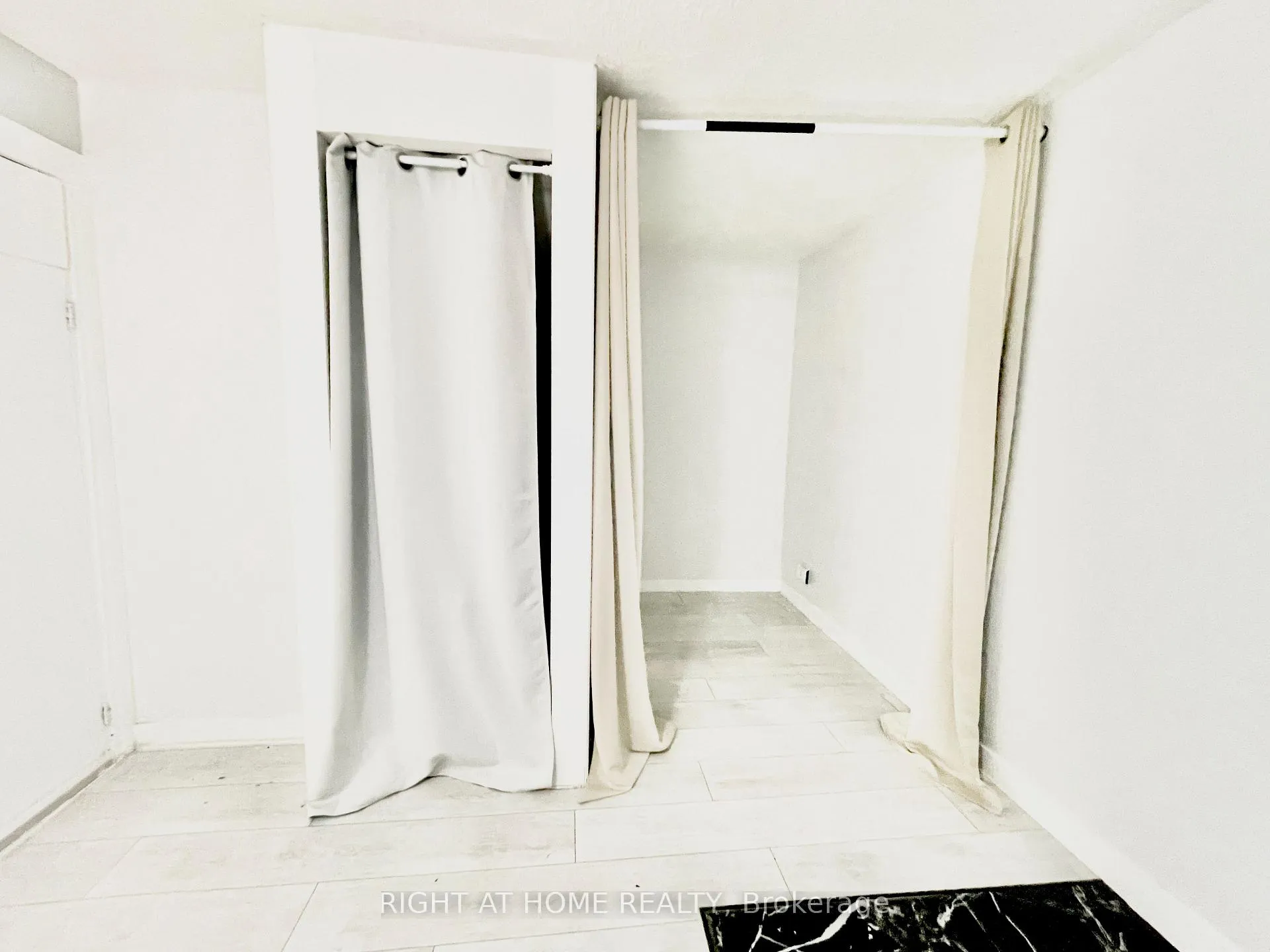 Photo 20 of 257 Craven Road, Toronto, Greenwood-Coxwell — HOMEH