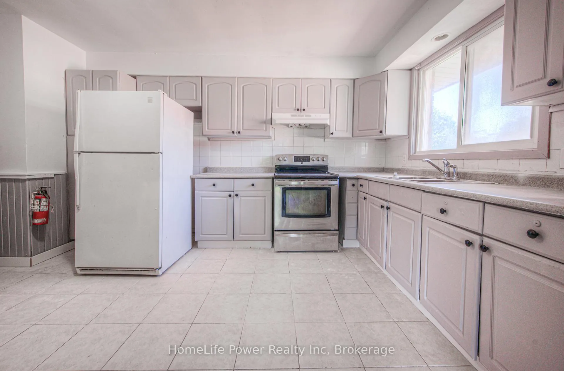 Photo 28 of 100 Westwood Road, Kitchener, Westmount - Kitchener — HOMEH