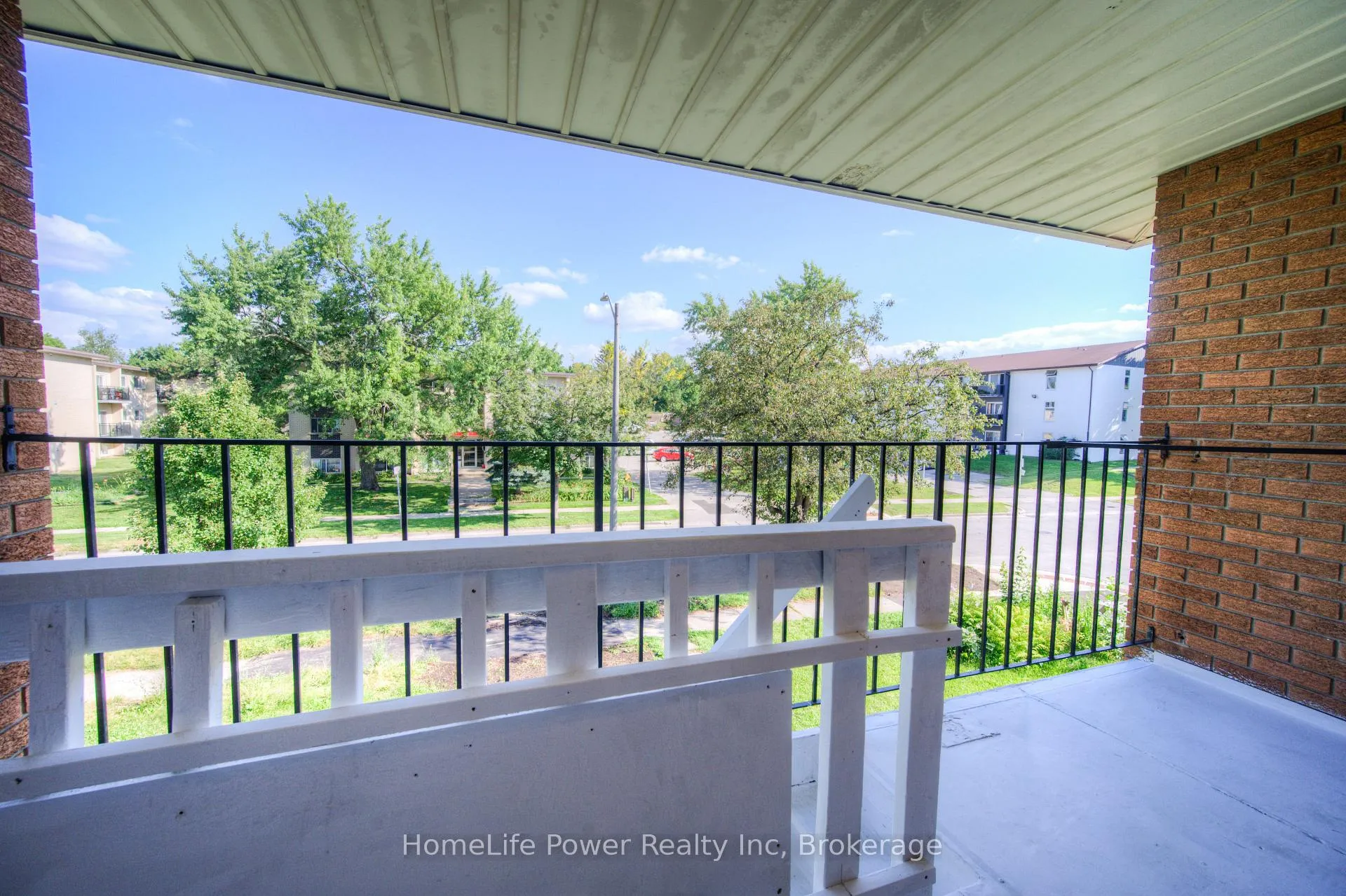 Photo 30 of 100 Westwood Road, Kitchener, Westmount - Kitchener — HOMEH