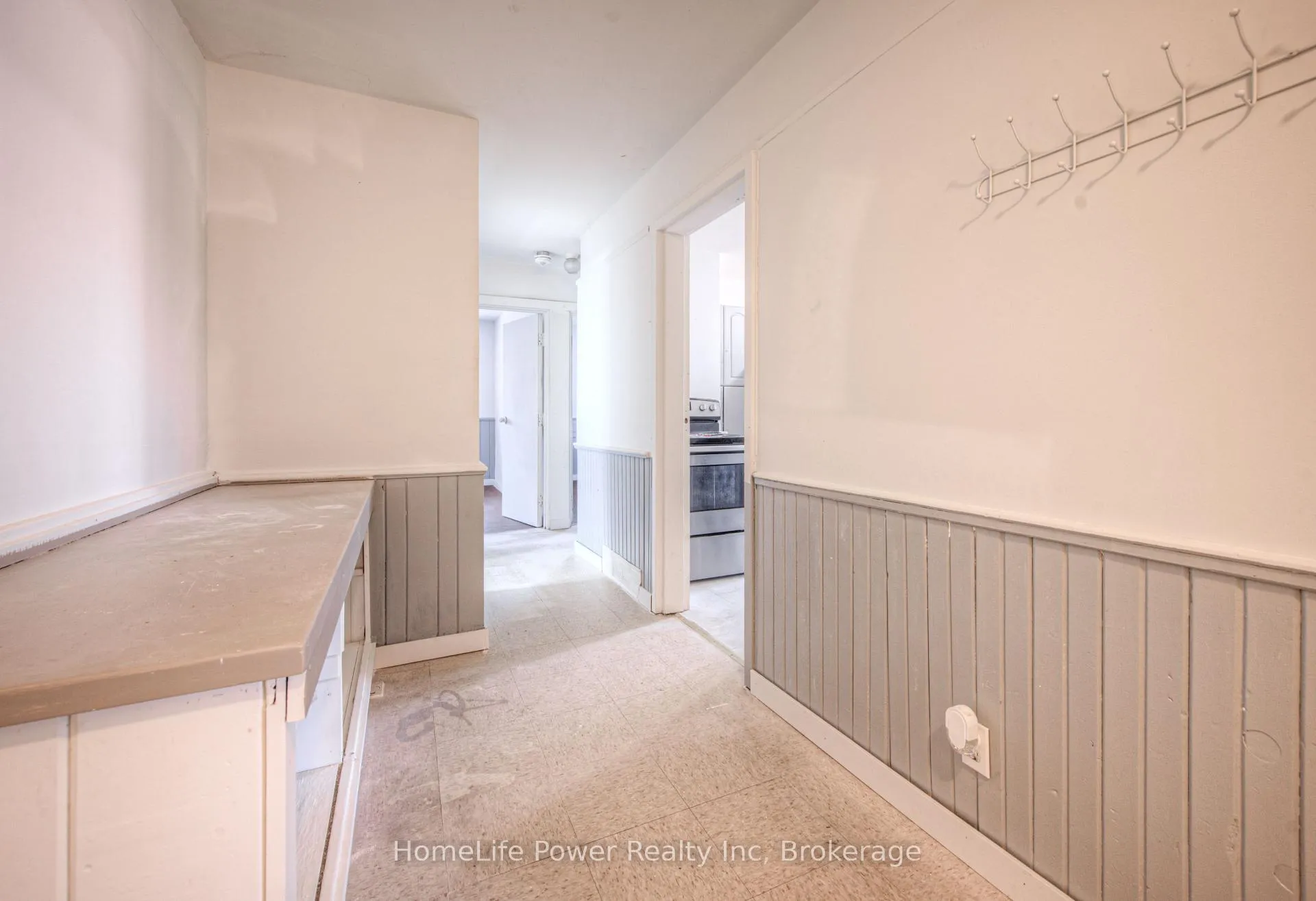 Photo 36 of 100 Westwood Road, Kitchener, Westmount - Kitchener — HOMEH