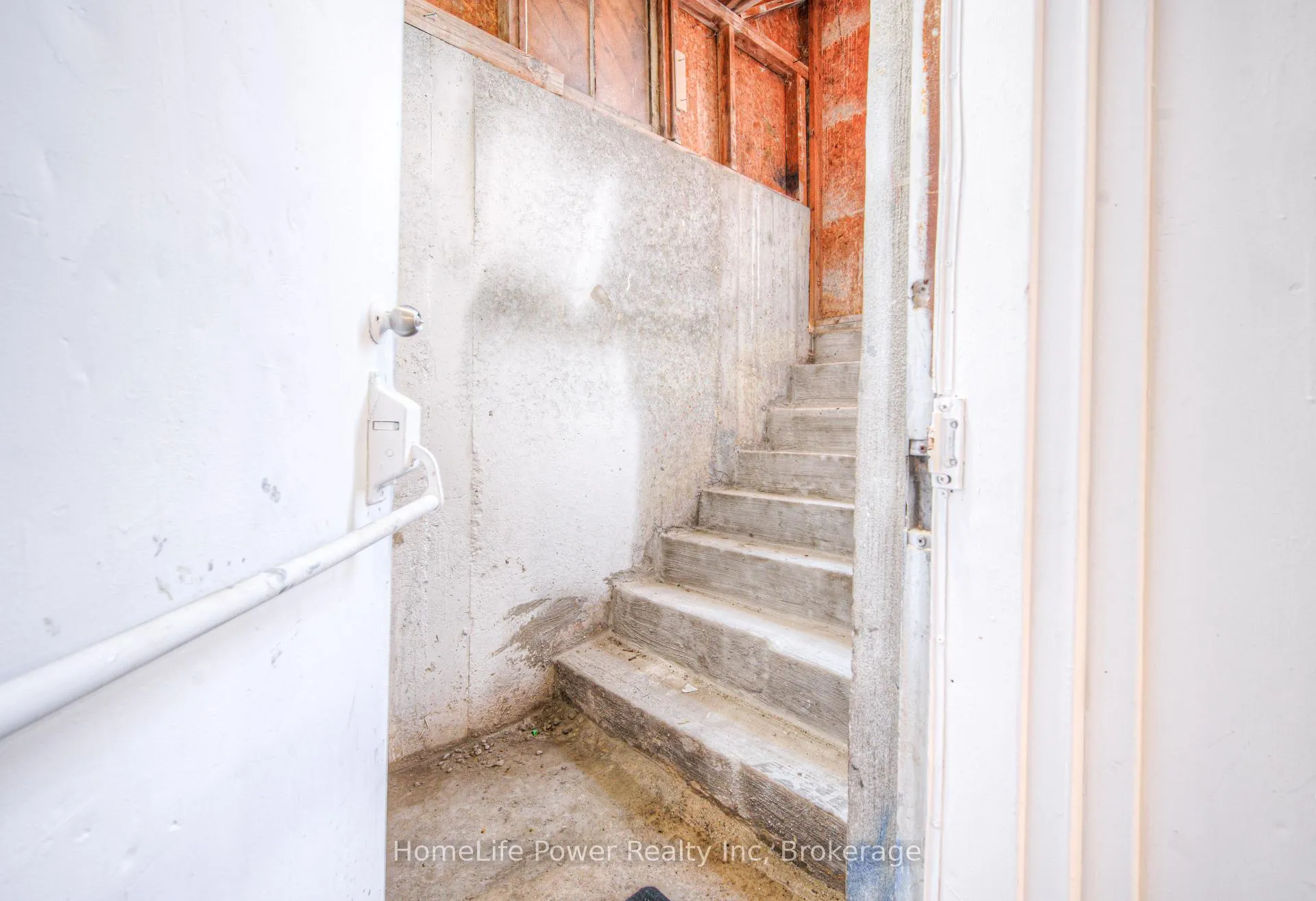 Photo 39 of 100 Westwood Road, Kitchener, Westmount - Kitchener — HOMEH