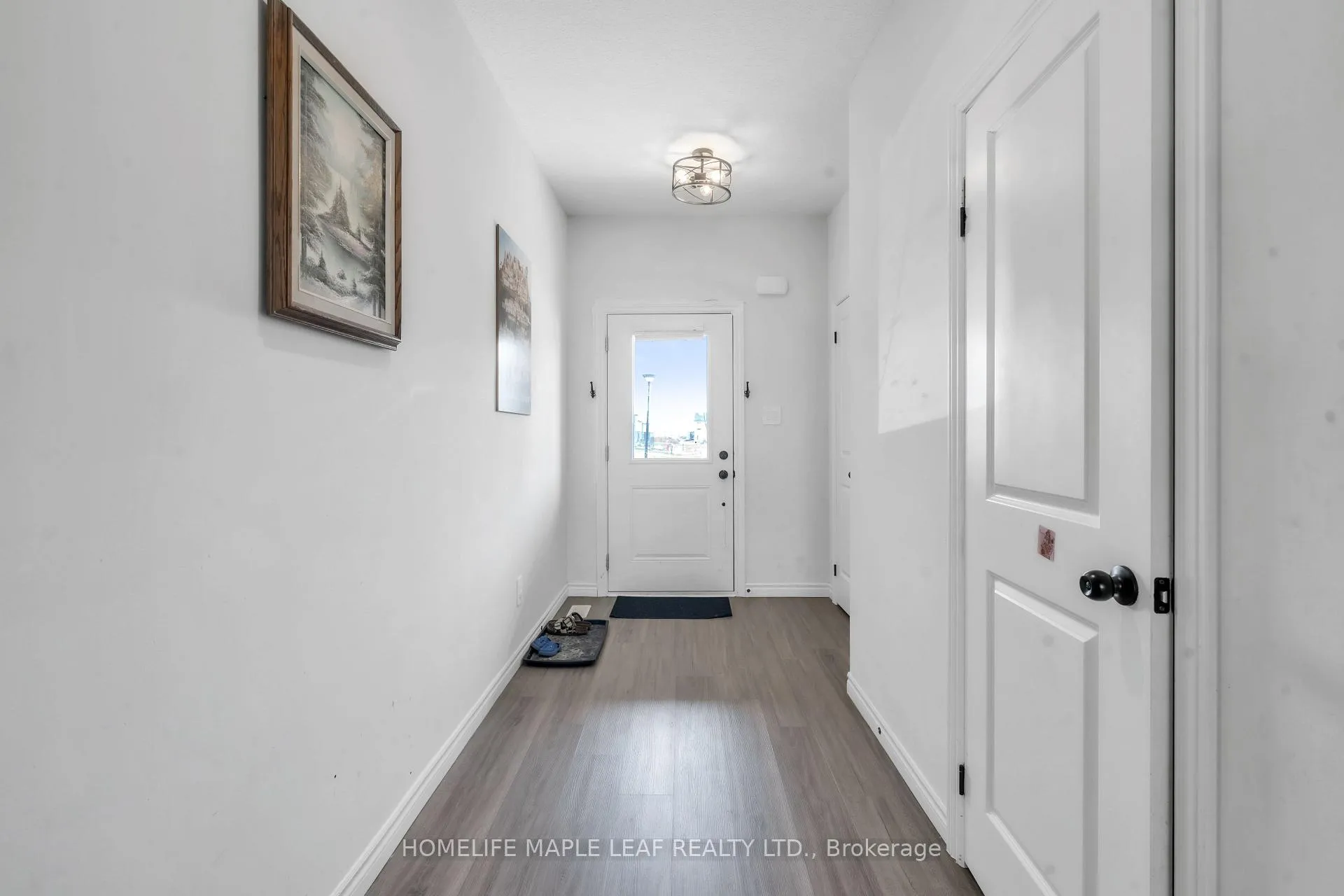 Photo 4 of 223 Byers Street, London, South W — HOMEH