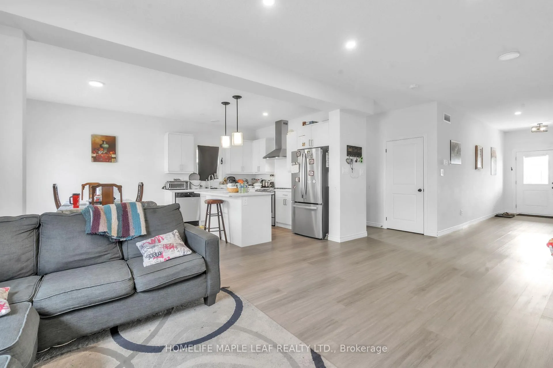 Photo 7 of 223 Byers Street, London, South W — HOMEH
