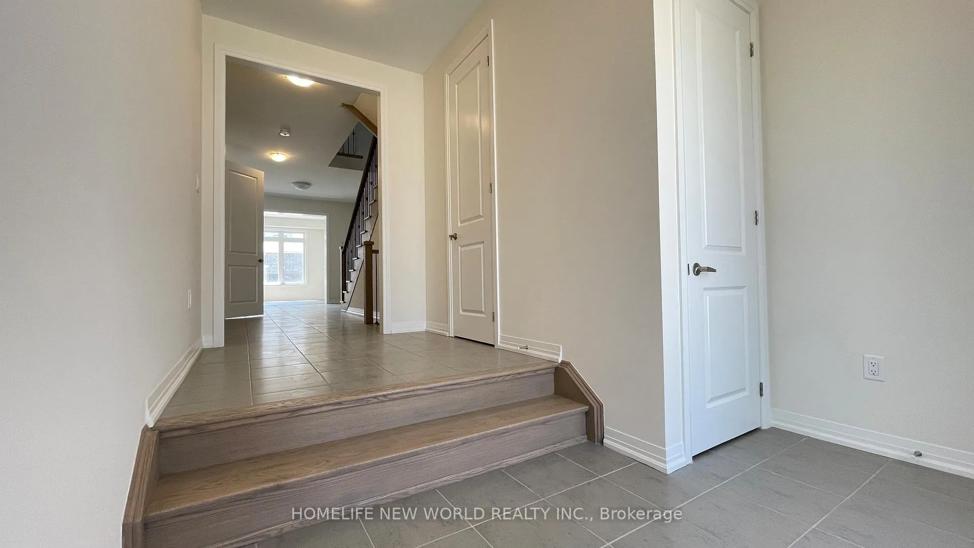 Photo 2 of 36 Van Wart Street, Whitby, Rural Whitby — HOMEH
