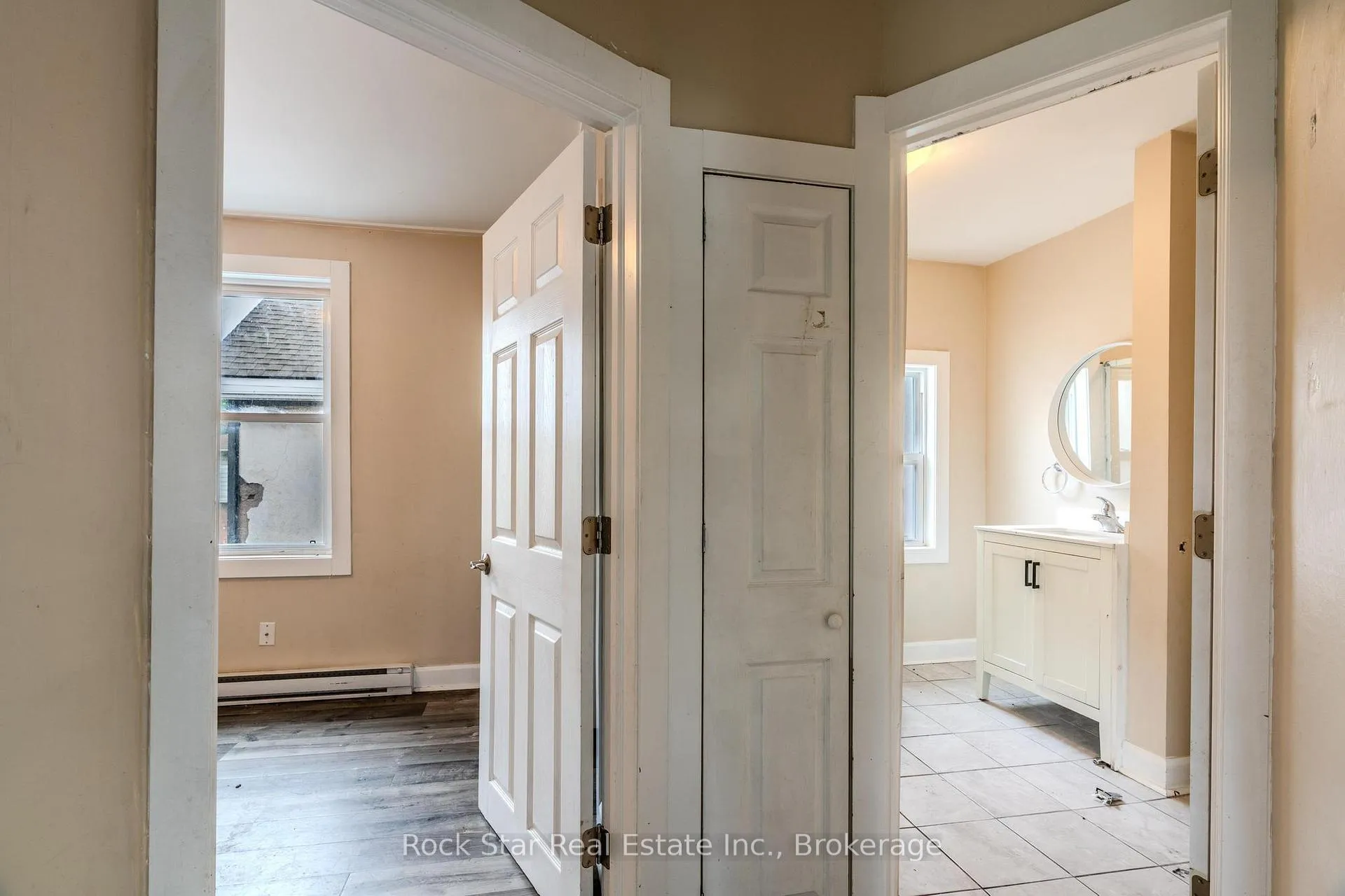 Photo 5 of 108 Niagara Falls Road, Thorold, Allanburg/Thorold South — HOMEH