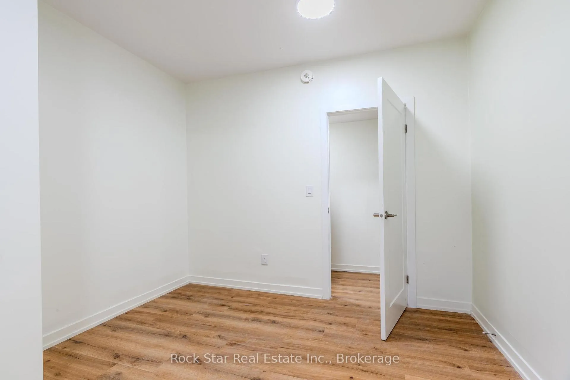 Photo 30 of 108 Niagara Falls Road, Thorold, Allanburg/Thorold South — HOMEH