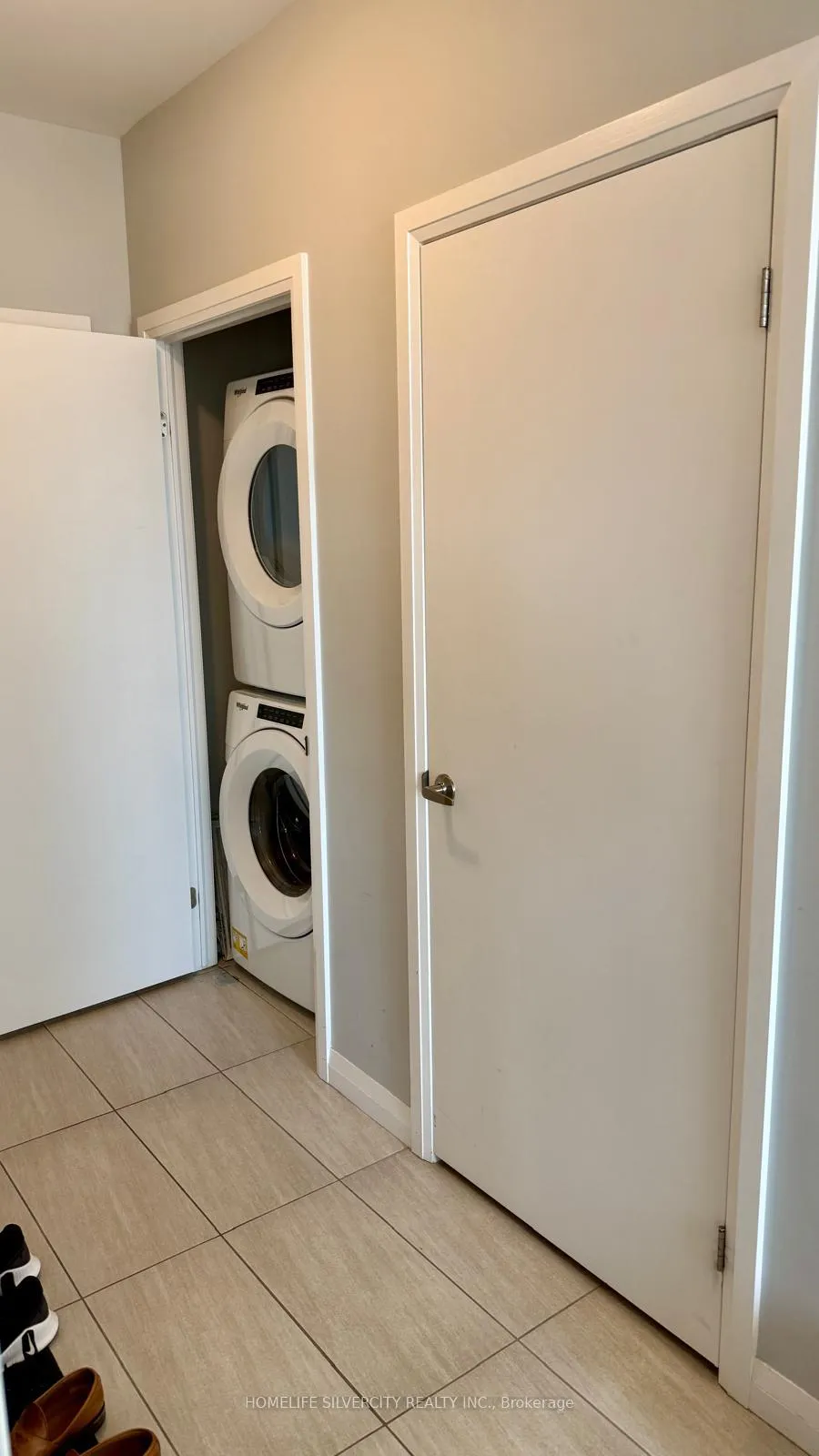 Photo 16 of Unit 1003, 104 Garment Street, Kitchener, Cherry Hill — HOMEH