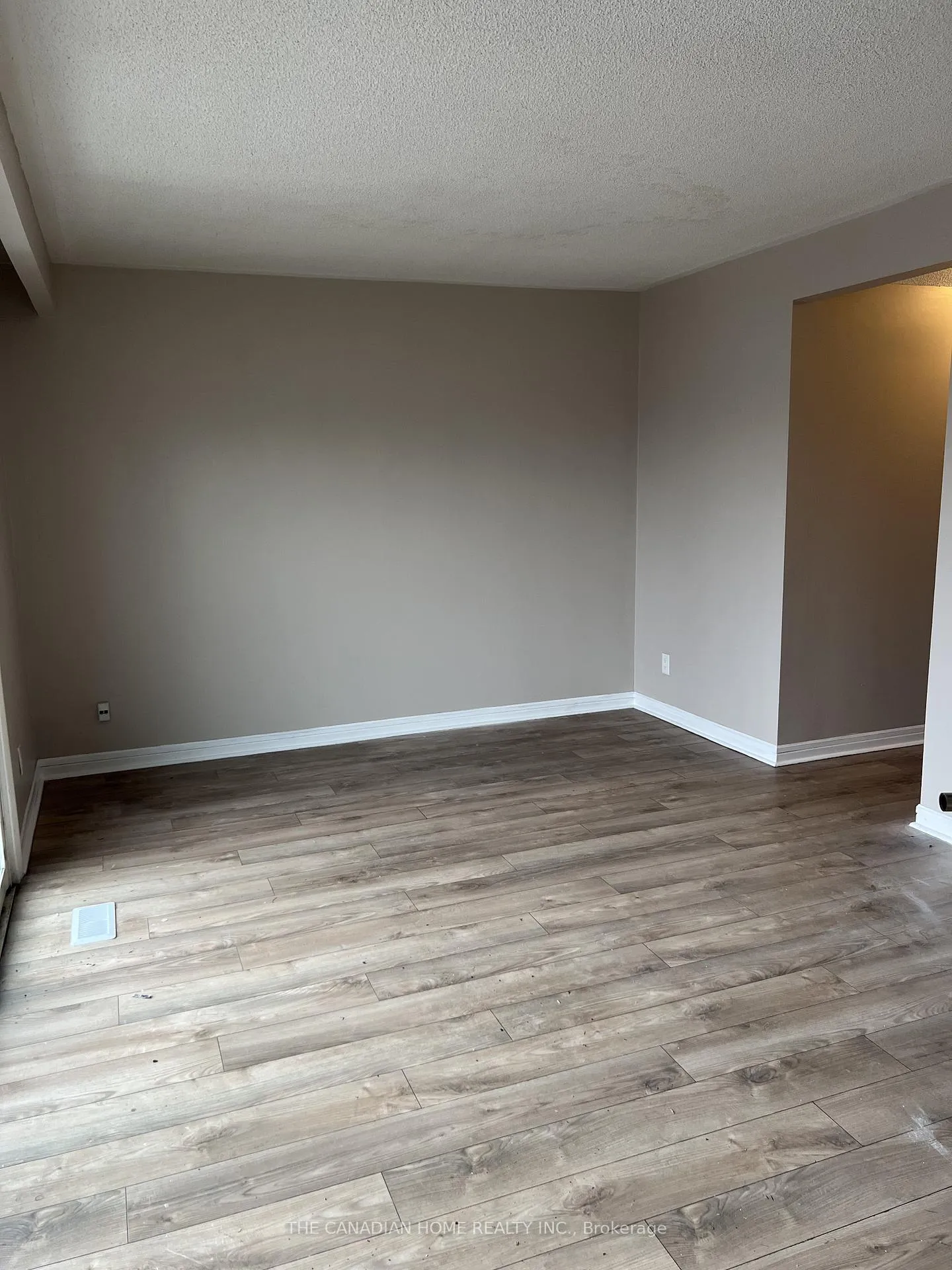 Photo 3 of 108 Mulcaster Street, Barrie, Codrington — HOMEH