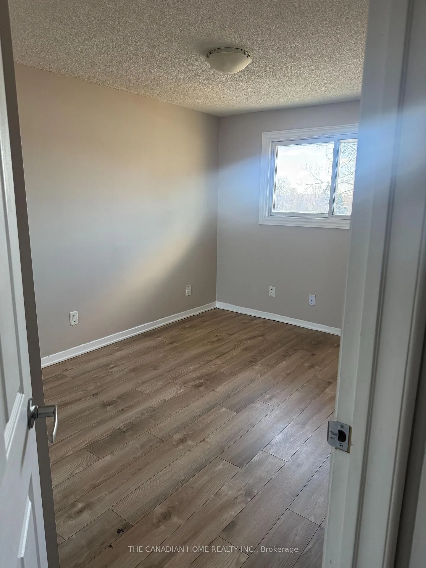 Photo 4 of 108 Mulcaster Street, Barrie, Codrington — HOMEH