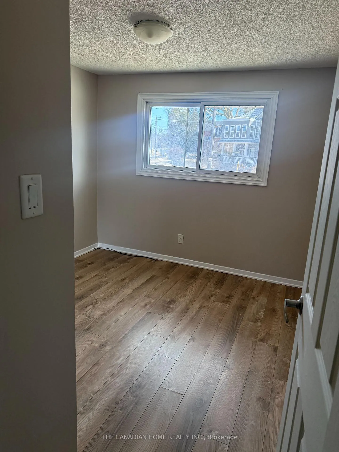 Photo 5 of 108 Mulcaster Street, Barrie, Codrington — HOMEH