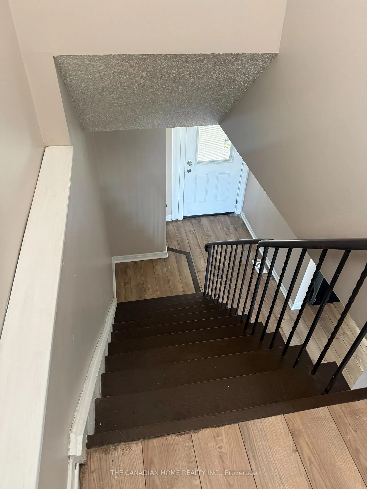 Photo 8 of 108 Mulcaster Street, Barrie, Codrington — HOMEH