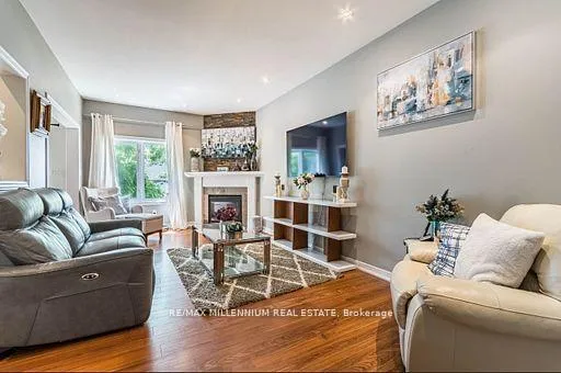 Photo 6 of 36 Myers Lane N, Hamilton, Ancaster — HOMEH