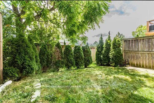 Photo 30 of 36 Myers Lane N, Hamilton, Ancaster — HOMEH