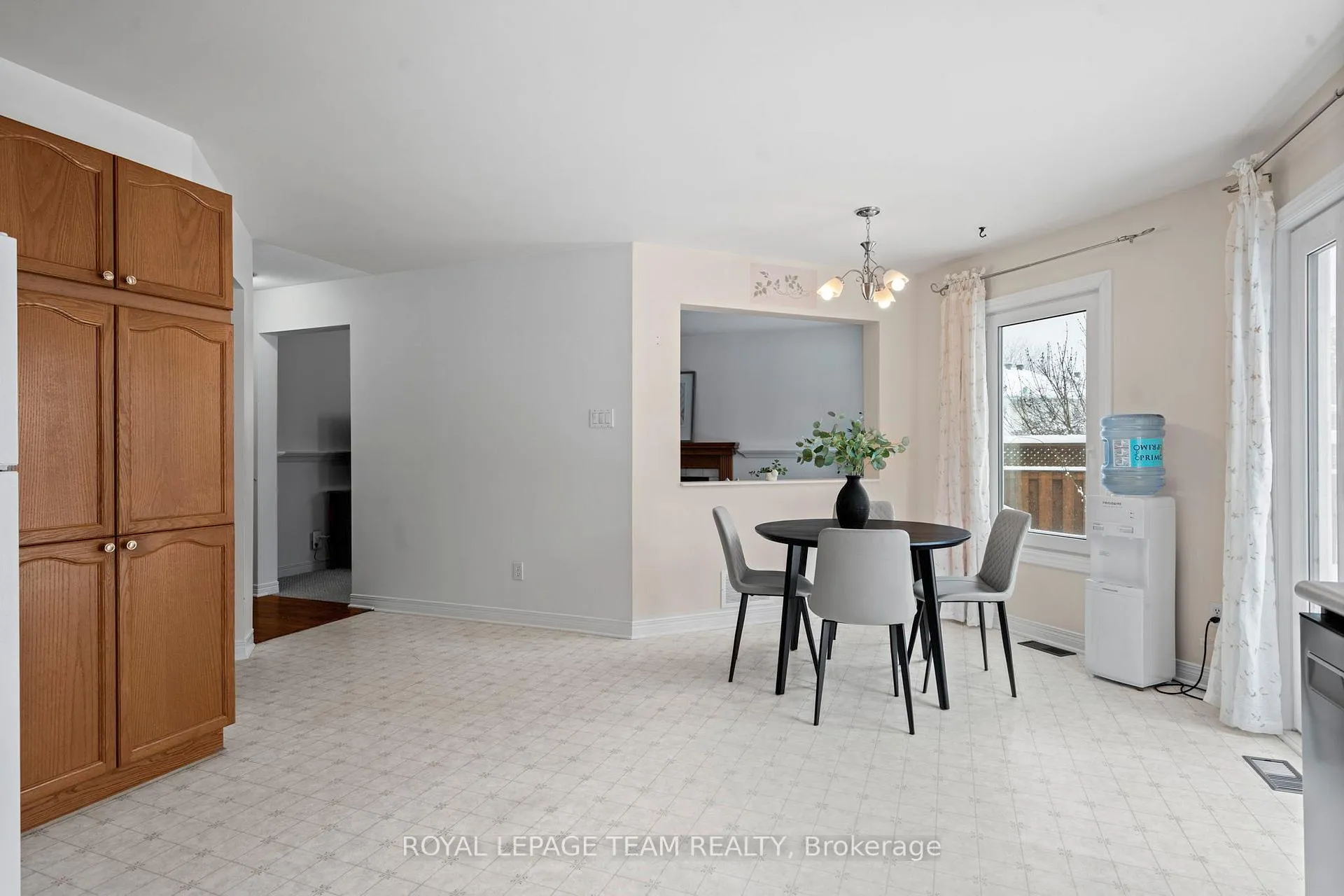 Photo 13 of 27 Avonmore Crescent, Ottawa, Barrhaven East — HOMEH