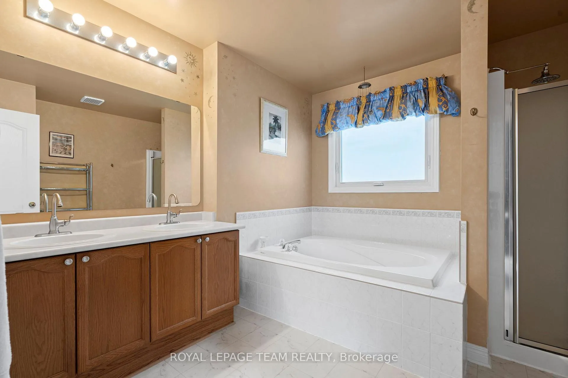 Photo 24 of 27 Avonmore Crescent, Ottawa, Barrhaven East — HOMEH