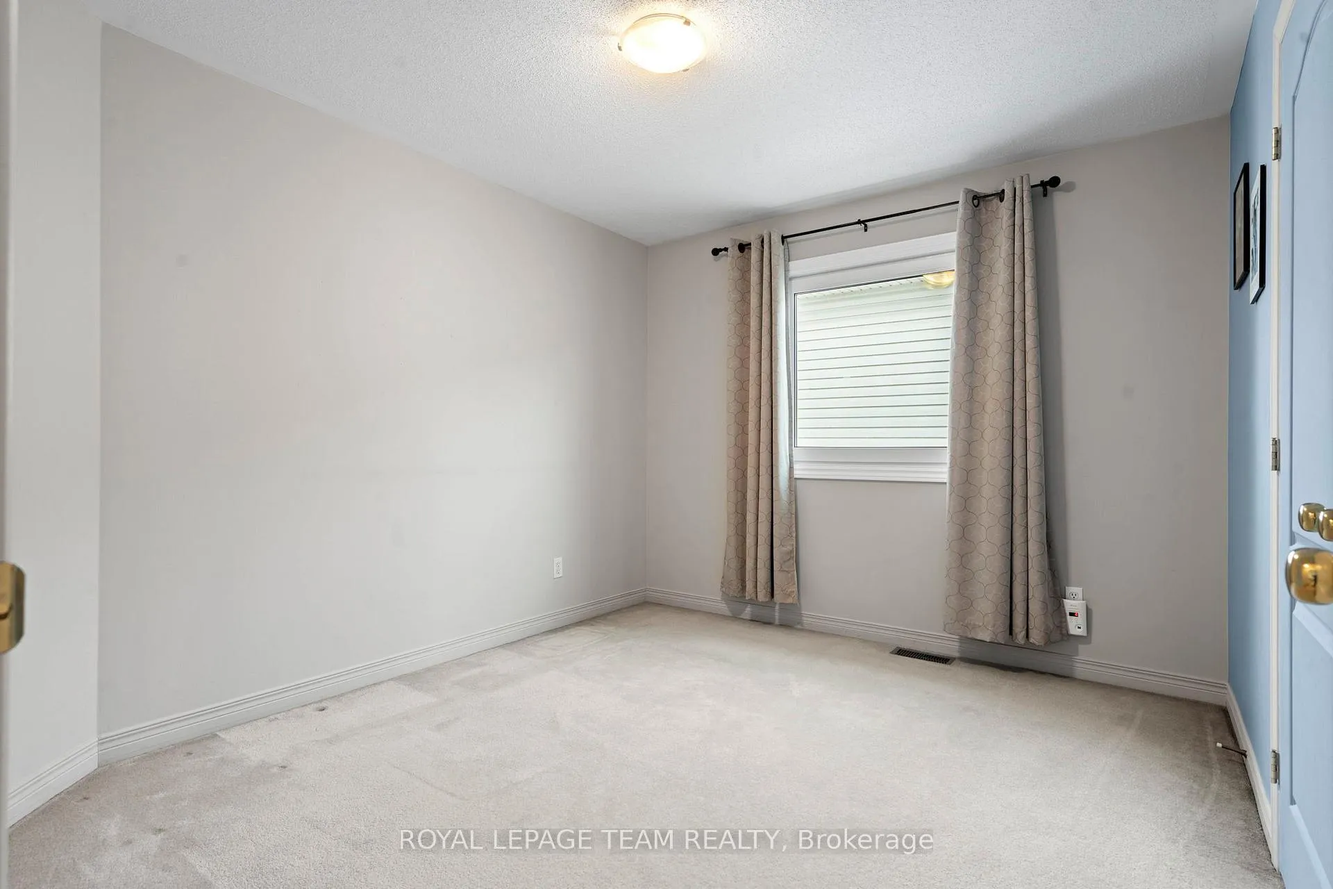 Photo 29 of 27 Avonmore Crescent, Ottawa, Barrhaven East — HOMEH