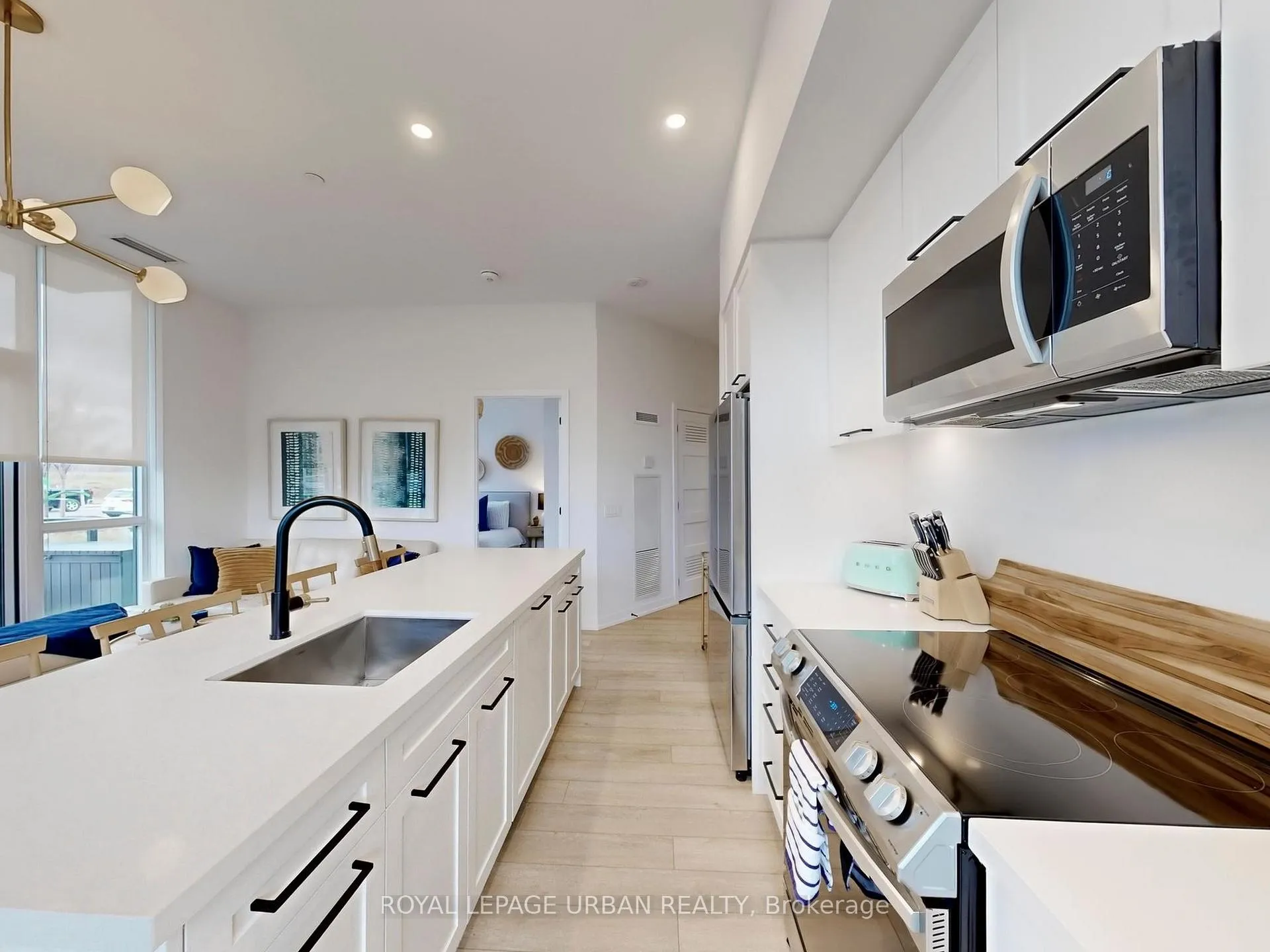 Photo 16 of Unit 151, 415 Sea Ray Avenue, Innisfil, Rural Innisfil — HOMEH
