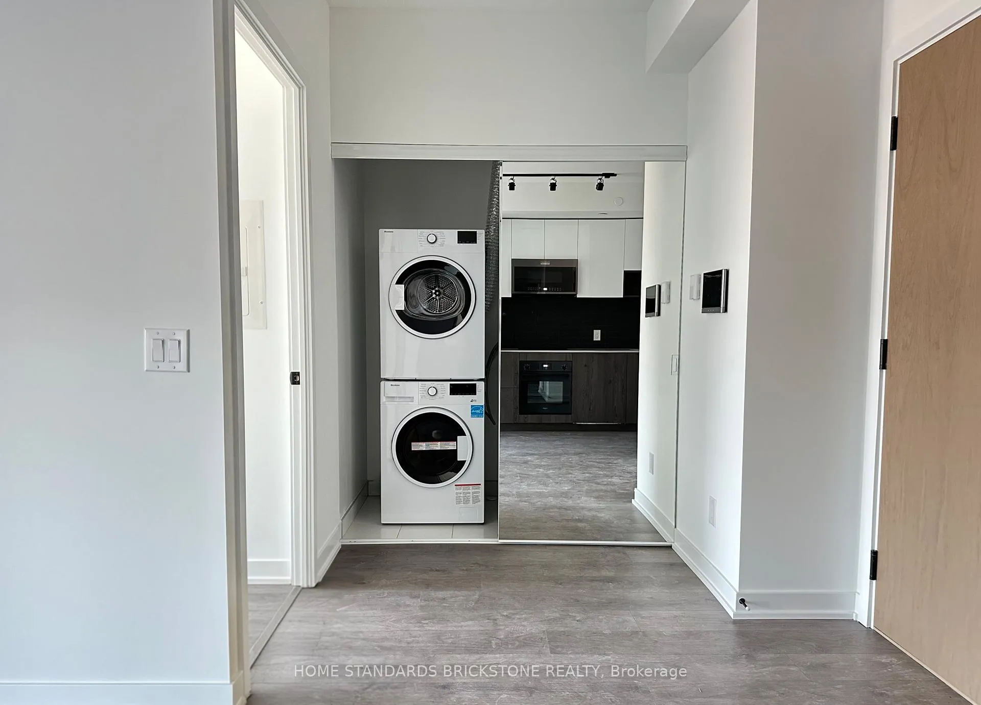 Photo 7 of Unit 1501, 5 Defries Street, Toronto, Regent Park — HOMEH