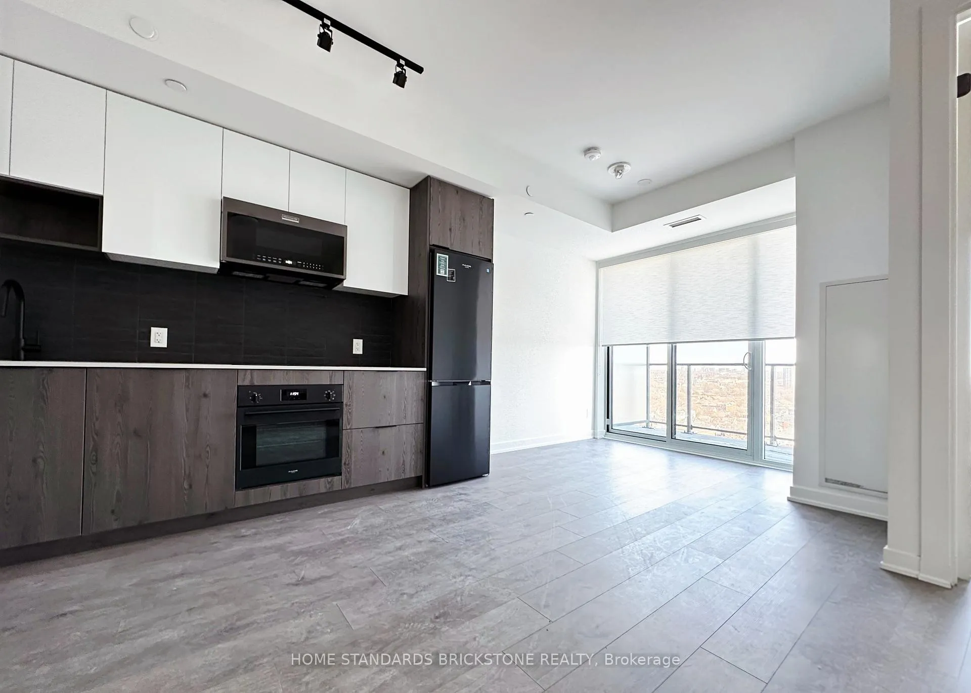 Photo 9 of Unit 1501, 5 Defries Street, Toronto, Regent Park — HOMEH