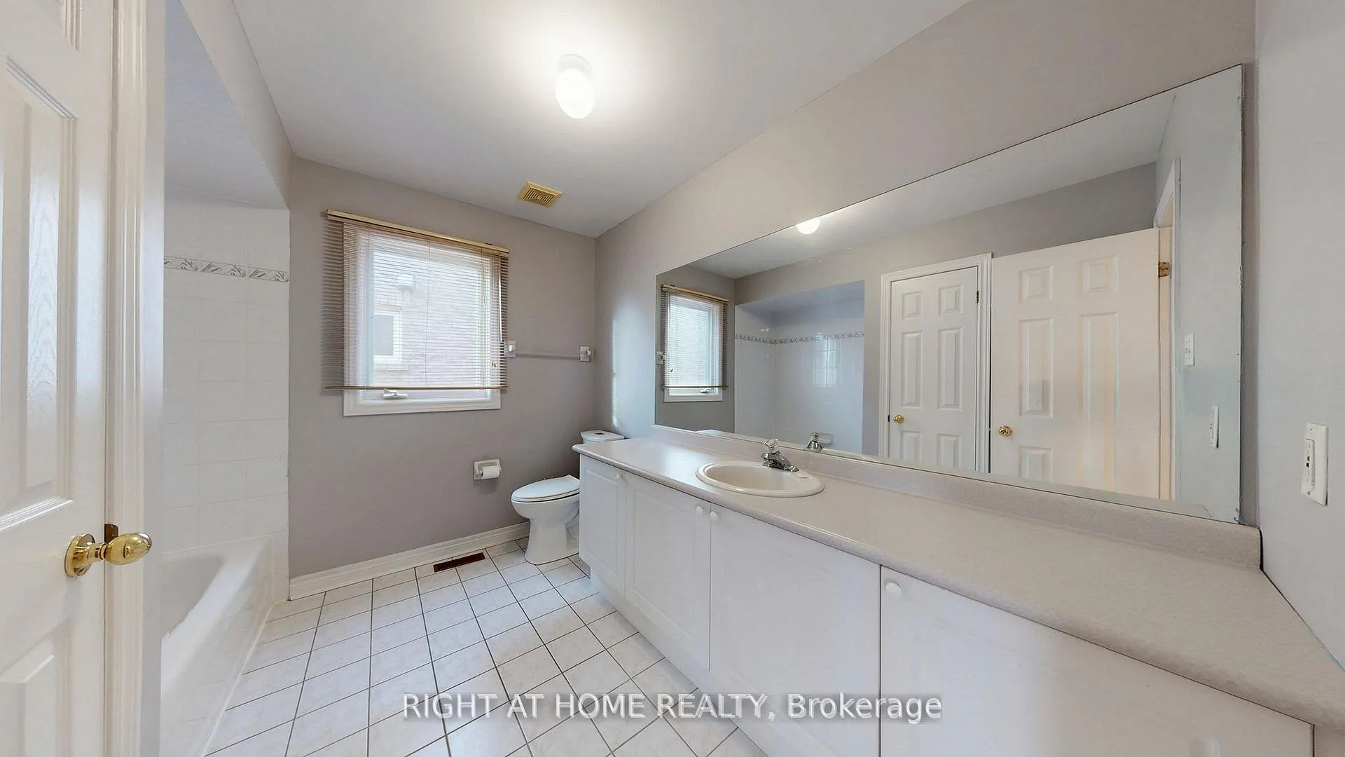 Photo 15 of Unit UPPER, 119 Letty Avenue, Brampton, Fletcher's West — HOMEH