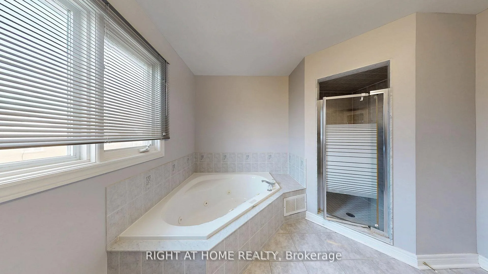 Photo 19 of Unit UPPER, 119 Letty Avenue, Brampton, Fletcher's West — HOMEH