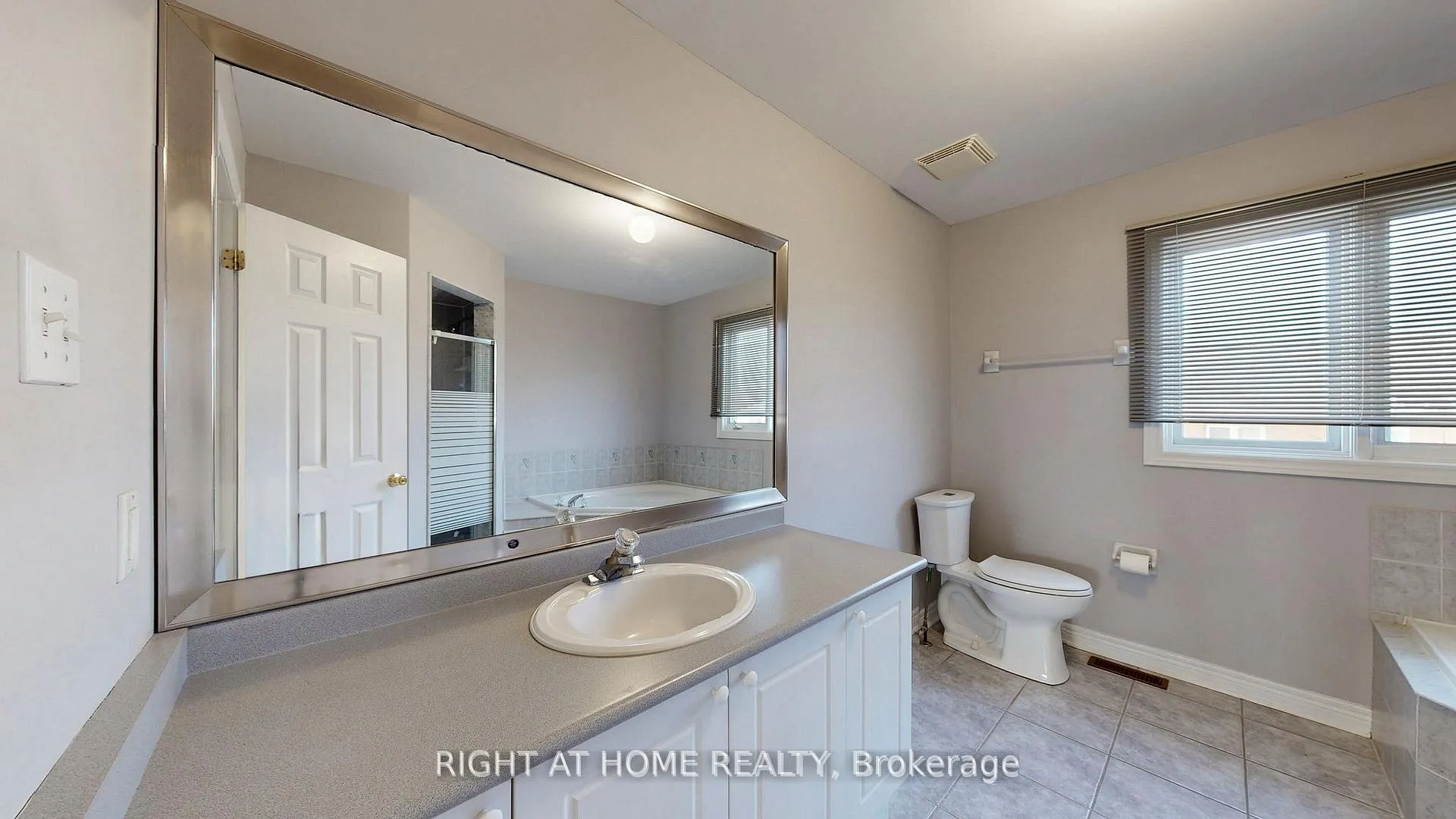 Photo 20 of Unit UPPER, 119 Letty Avenue, Brampton, Fletcher's West — HOMEH