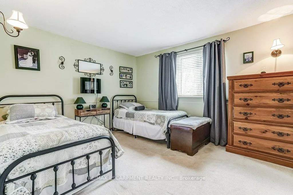 Photo 25 of 9188 Dickenson Road W, Hamilton, Rural Glanbrook — HOMEH