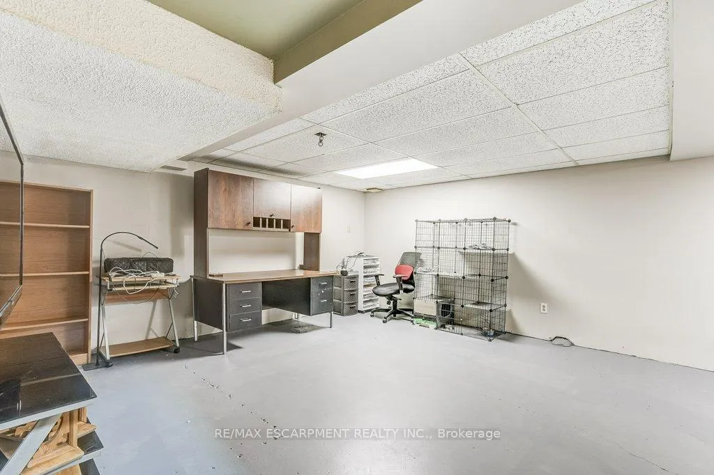 Photo 31 of 9188 Dickenson Road W, Hamilton, Rural Glanbrook — HOMEH